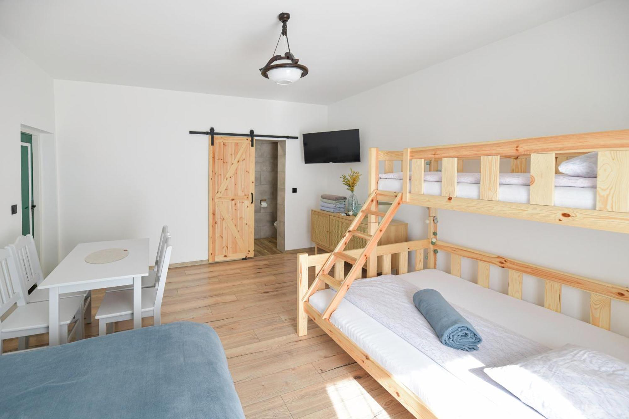 Mietowe Zacisze Zator Homestay *